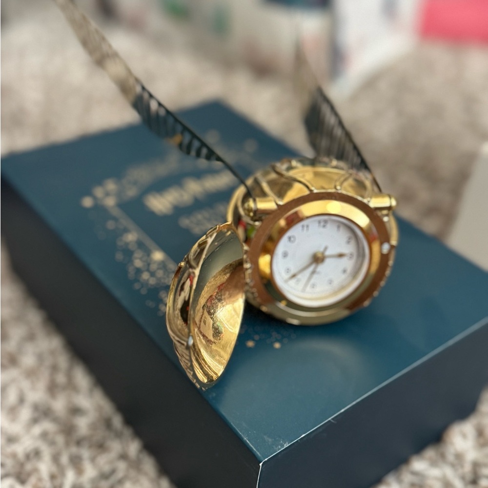 Golden Winged Clock